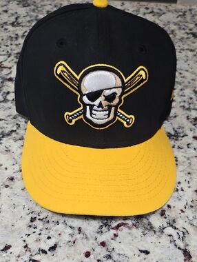 New Era Black and Yellow Pirate Skull Snapback Hat